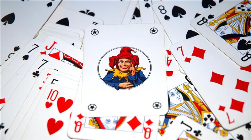 Jolly joker kártyalap bohóc figurával – a francia kártya egyik legismertebb lapja.
